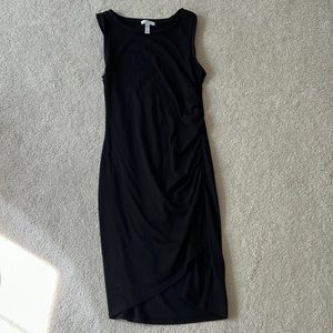 Leith black ruched sleeveless medium dress